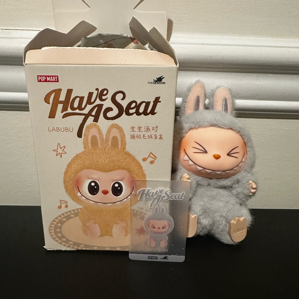 Labubu Have A Seat - Hehe